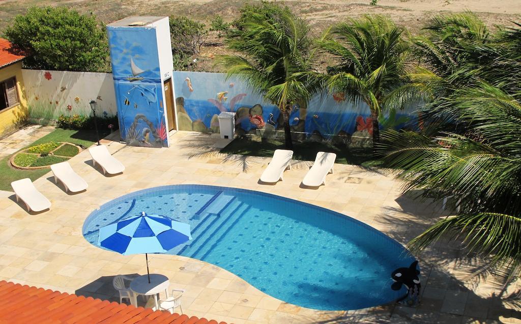 Dos Hibiscos Inn 2*