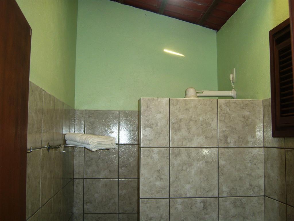 Dos Hibiscos Inn Beberibe